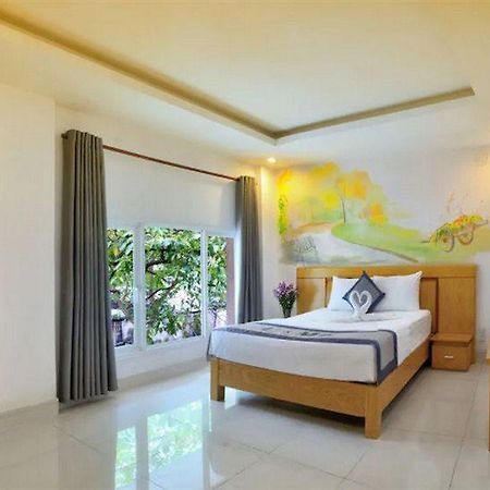 U And Me Hotel Tan Phong Exteriér fotografie