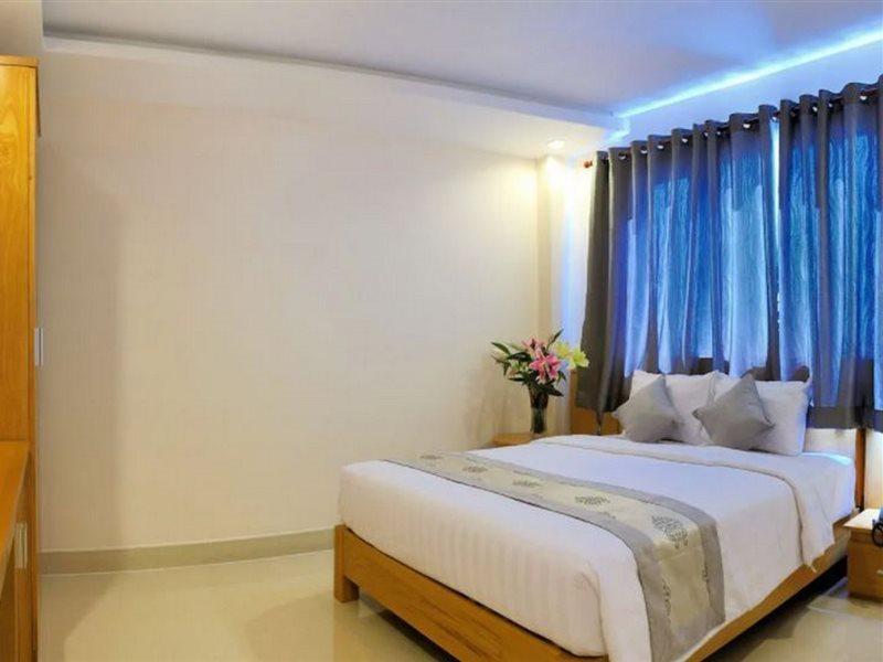 U And Me Hotel Tan Phong Exteriér fotografie